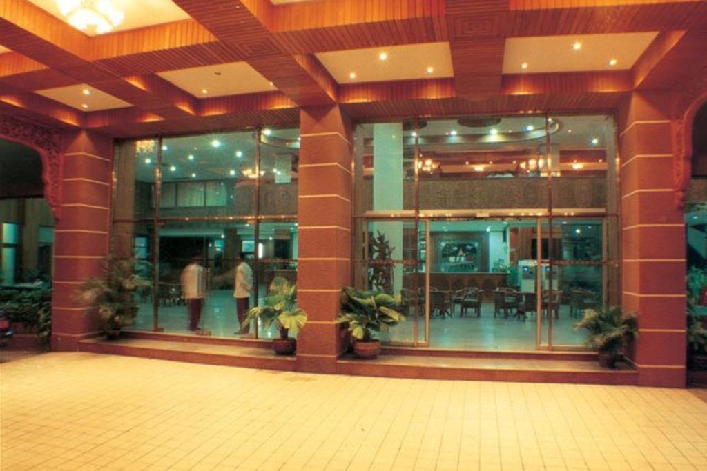 Yuzana Hotel Yangon Eksteriør bilde
